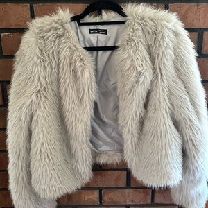 Furry Cover Up. Size Small. Gray. Super warm!